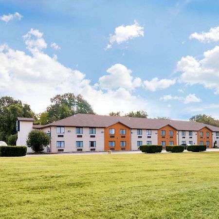 Quality Inn & Suites Metropolis I-24 Eksteriør billede