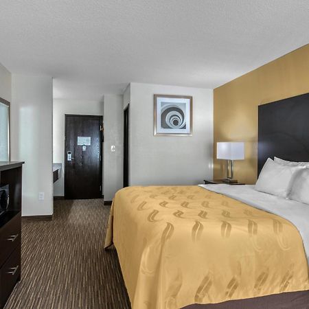 Quality Inn & Suites Metropolis I-24 Eksteriør billede