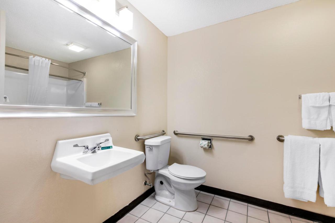 Quality Inn & Suites Metropolis I-24 Eksteriør billede
