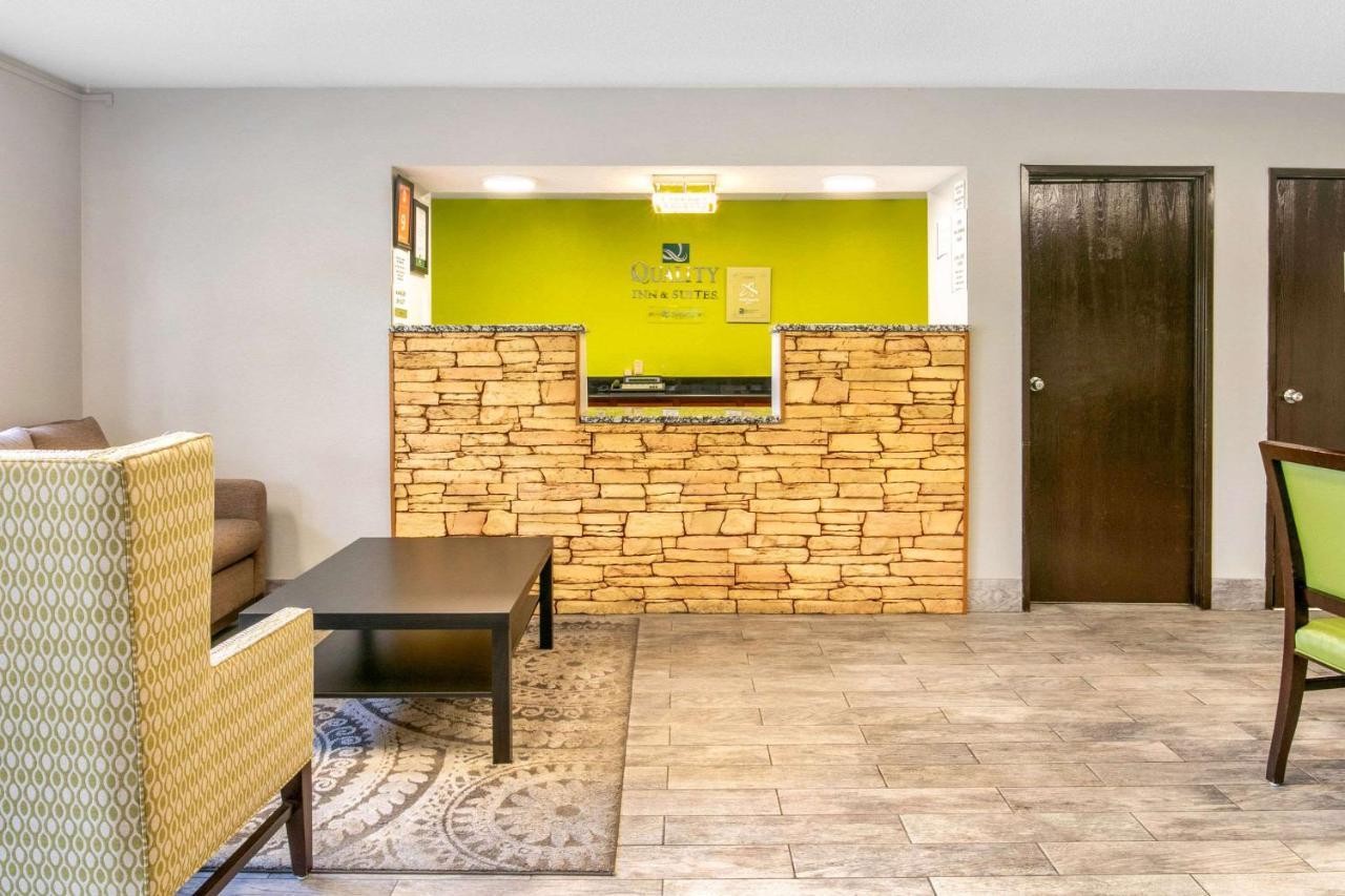 Quality Inn & Suites Metropolis I-24 Eksteriør billede