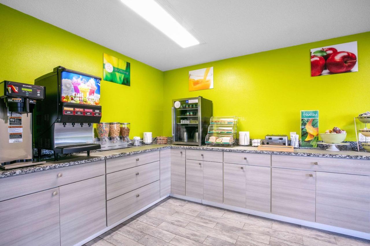 Quality Inn & Suites Metropolis I-24 Eksteriør billede