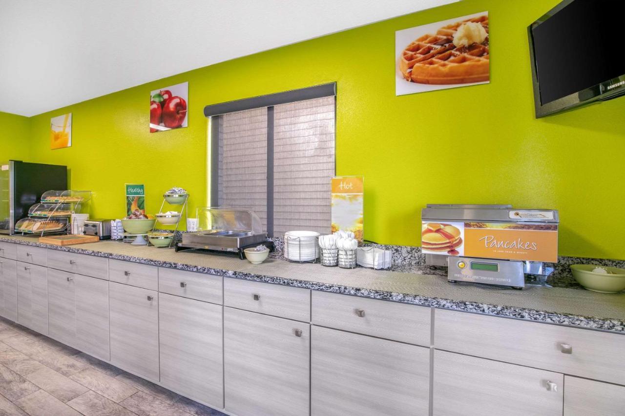 Quality Inn & Suites Metropolis I-24 Eksteriør billede