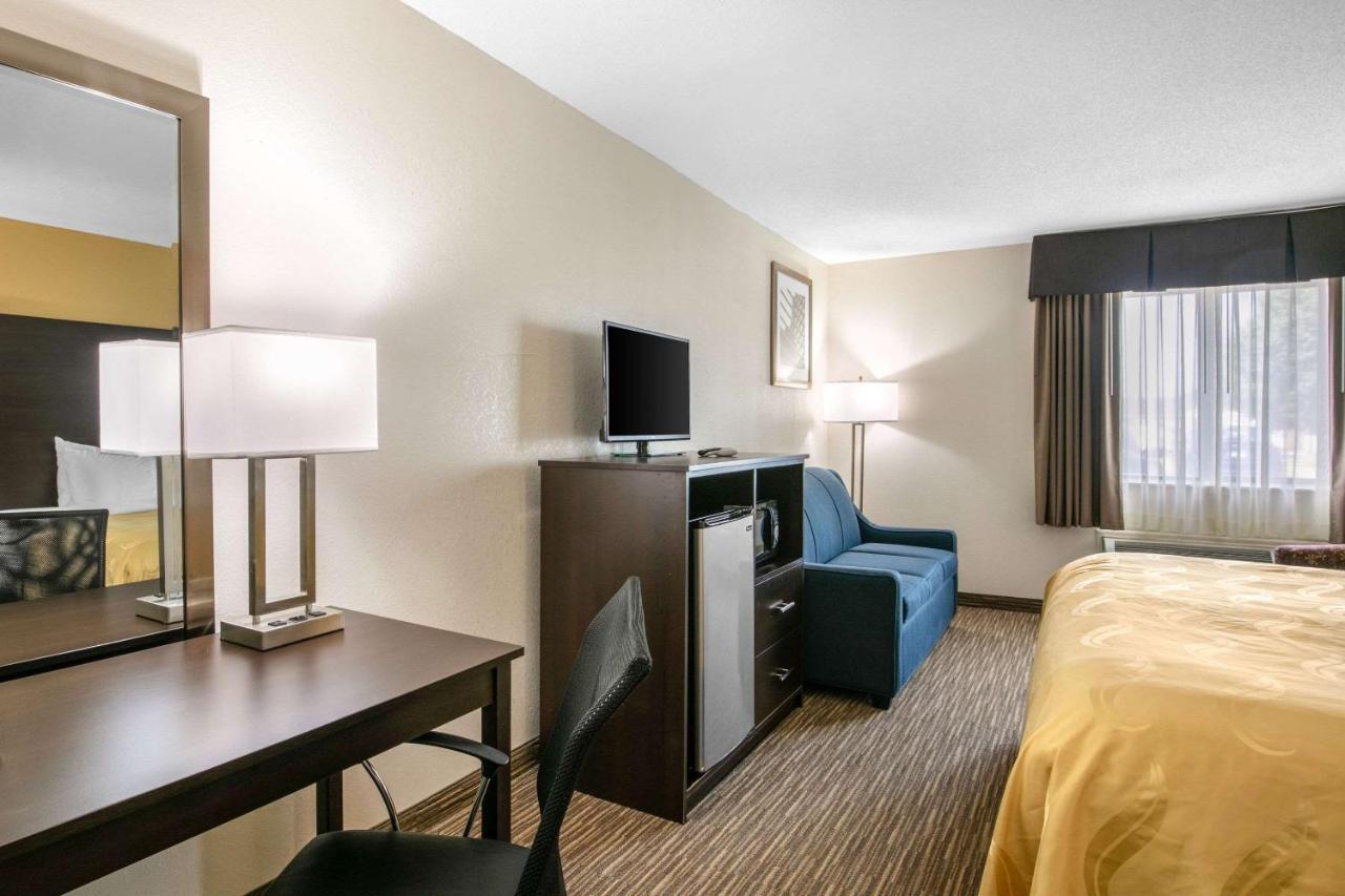 Quality Inn & Suites Metropolis I-24 Eksteriør billede